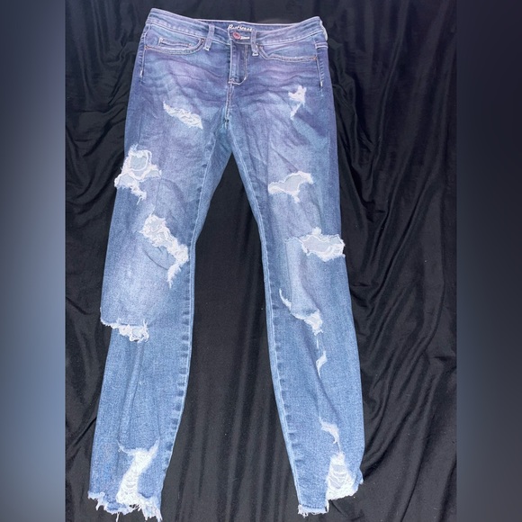 Bootlegger ripped jeans. Size 25W 26L - Picture 1 of 1